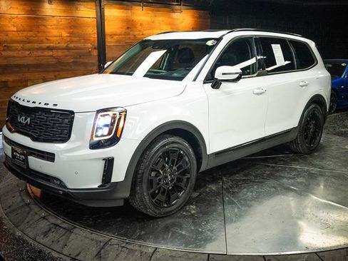 Used 2022 Kia Telluride SX w/ SX Prestige Package AWD/4WD image 2