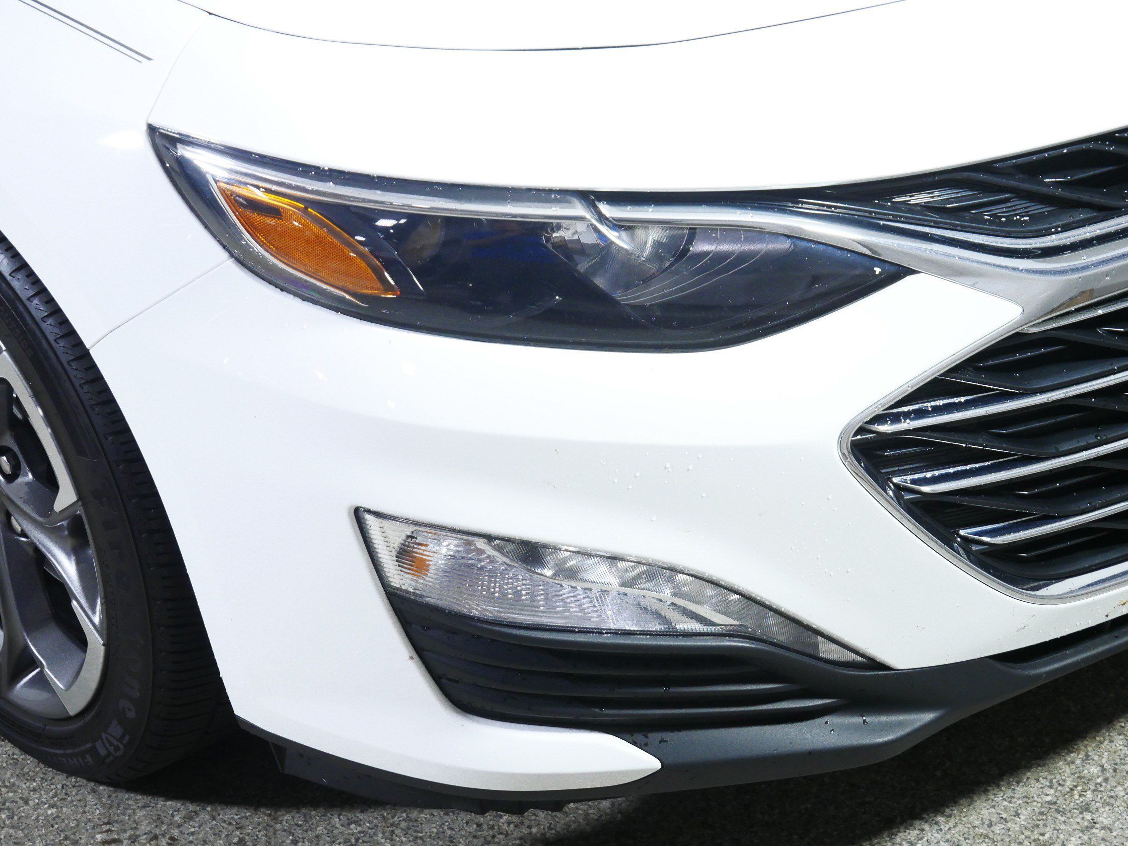 Used 2020 Chevrolet Malibu LT FWD image 16