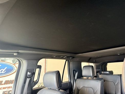Used 2023 Ford Expedition Platinum image 25