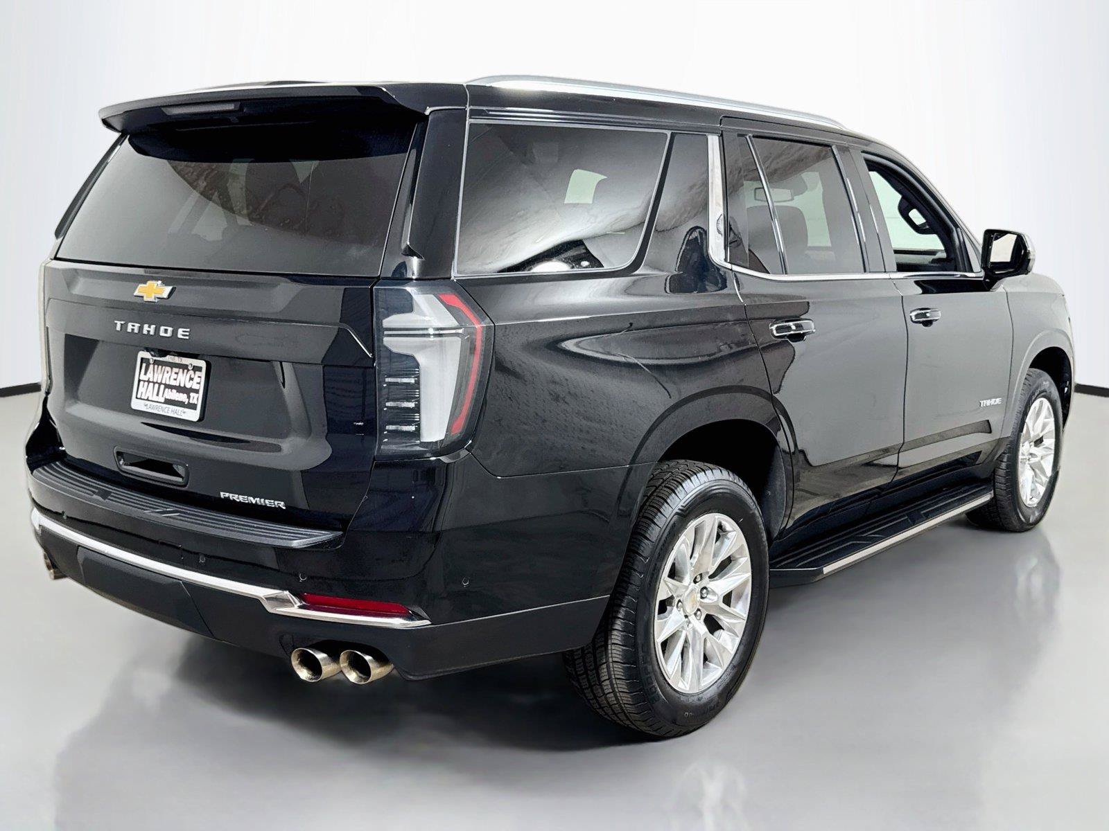 Certified 2025 Chevrolet Tahoe Premier AWD/4WD image 4