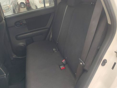 Used 2010 Scion xB FWD image 18