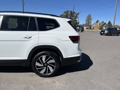 Used 2024 Volkswagen Atlas SE image 9