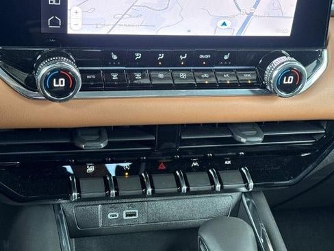 New 2026 GMC Canyon AT4 AWD/4WD image 22