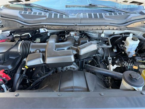 Used 2019 Ford F250 XL w/ Power Equipment Group image 18