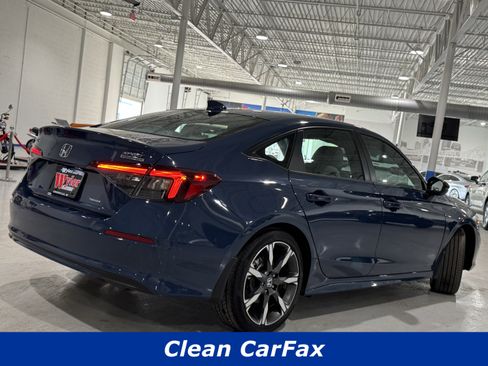 Used 2025 Honda Civic Sport Touring image 3