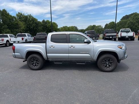 Used 2023 Toyota Tacoma SR5 w/ Technology Package AWD/4WD image 11