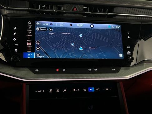 Used 2024 Jeep Wagoneer Launch Edition image 14