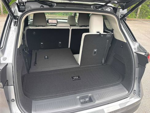 New 2027 INFINITI QX60 Luxe FWD image 30