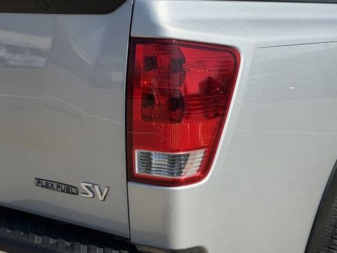 Used 2015 Nissan Titan SV w/ SV Value Truck Package image 7