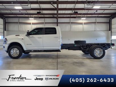 New 2026 RAM 4500 4x4 Crew Cab DRW w/ Laramie Trim Package