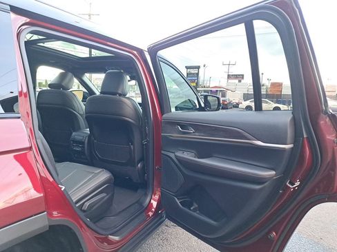 New 2025 Jeep Grand Cherokee L Limited w/ Trailer Tow Package image 14