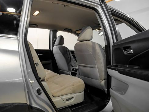 Used 2020 Honda Pilot LX image 40