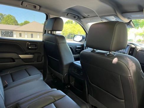 Used 2018 Chevrolet Silverado 1500 LTZ Z71 w/ LTZ Plus Package AWD/4WD image 19