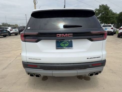 Certified 2025 GMC Acadia Elevation FWD image 7