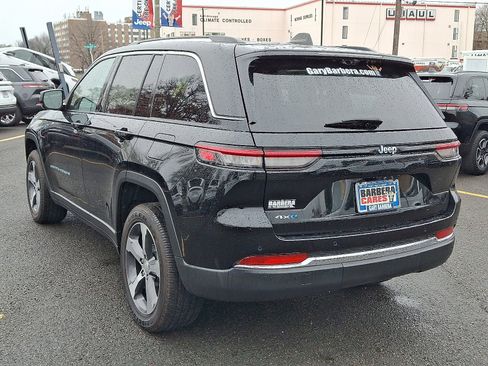 Used 2023 Jeep Grand Cherokee 4WD 4xe w/ Luxury Tech Group II image 4