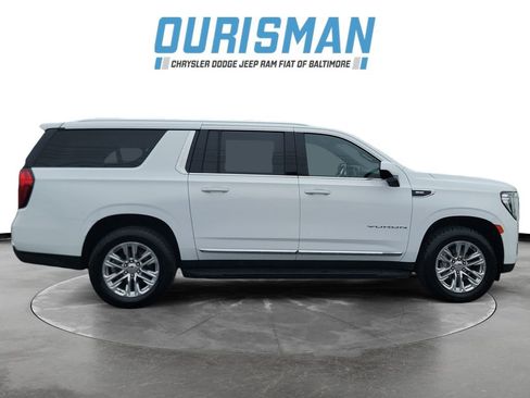 Used 2024 GMC Yukon XL SLT AWD/4WD image 7