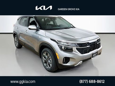 New 2026 Kia Seltos LX image 1
