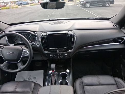 Used 2023 Chevrolet Traverse RS w/ LPO, Floor Liner Package AWD/4WD image 19