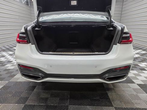 Used 2021 BMW 750i xDrive w/ M Sport Package AWD/4WD image 42