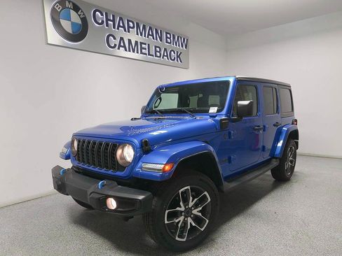 Used 2024 Jeep Wrangler Unlimited AWD/4WD image 1