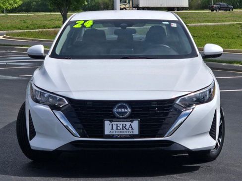 Used 2024 Nissan Sentra SV FWD image 3