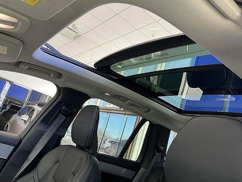 New 2026 Volvo XC90 B6 Ultra w/ Protection Package AWD/4WD image 17