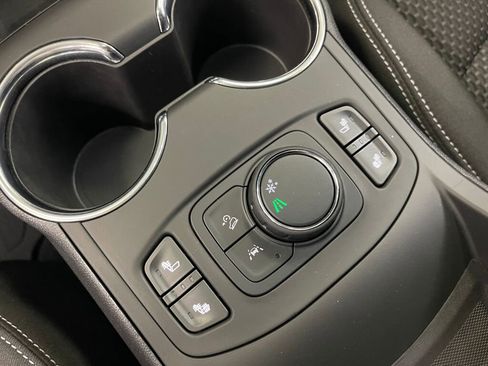 Certified 2023 GMC Terrain SLE w/ Driver Convenience Package image 11