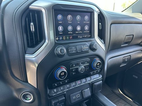 Certified 2022 Chevrolet Silverado 2500 LTZ w/ LTZ Premium Package AWD/4WD image 32