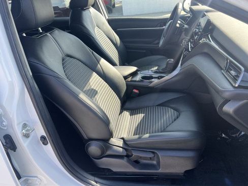 Used 2024 Toyota Camry SE image 27