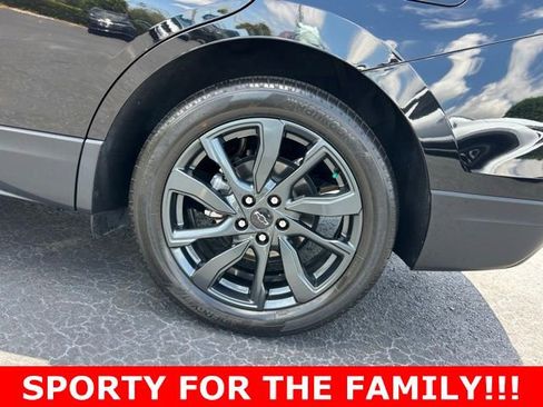 Used 2023 Chevrolet Equinox RS w/ RS Leather Package FWD image 10