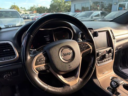 Used 2014 Jeep Grand Cherokee Limited AWD/4WD image 14
