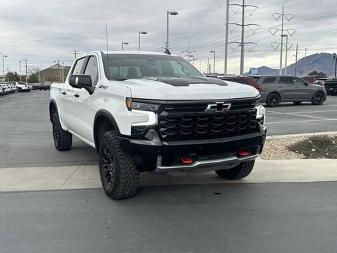 Certified 2025 Chevrolet Silverado 1500 ZR2 w/ Technology Package image 33
