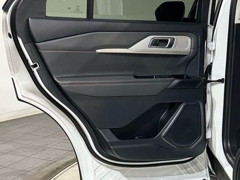 New 2026 Ford Explorer Active AWD/4WD image 43
