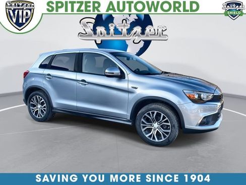 Used 2017 Mitsubishi Outlander Sport SE image 1