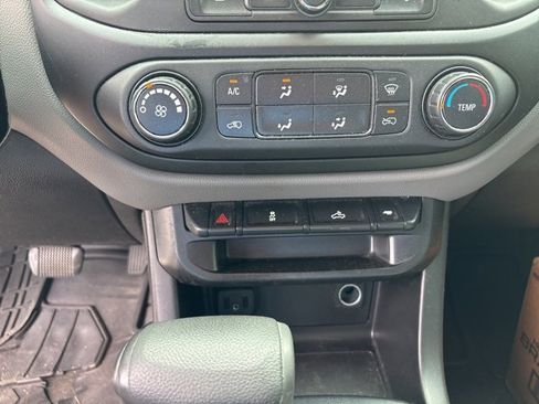 Used 2019 Chevrolet Colorado W/T w/ WT Convenience Package image 26