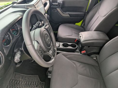 Used 2013 Jeep Wrangler Unlimited Sport image 22