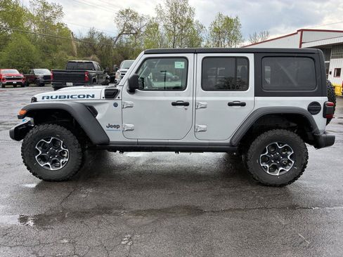 New 2023 Jeep Wrangler Unlimited Rubicon 4xe w/ Cold Weather Group AWD/4WD image 4