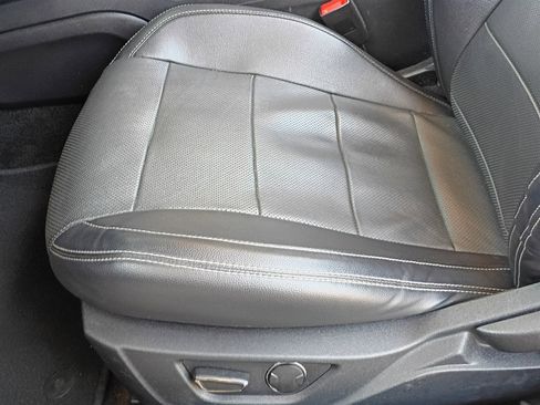 Used 2018 Ford Mustang GT Premium RWD image 13