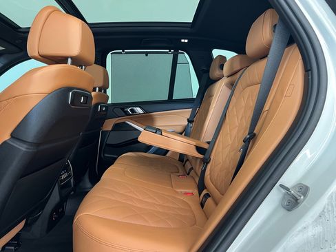 Certified 2024 BMW X5 sDrive40i w/ Premium Package image 12