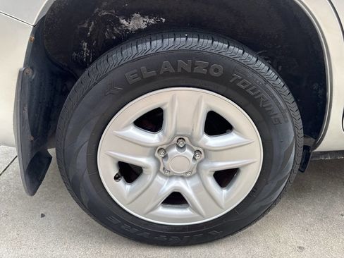 Used 2012 Toyota RAV4 4WD w/ Value Pkg image 26