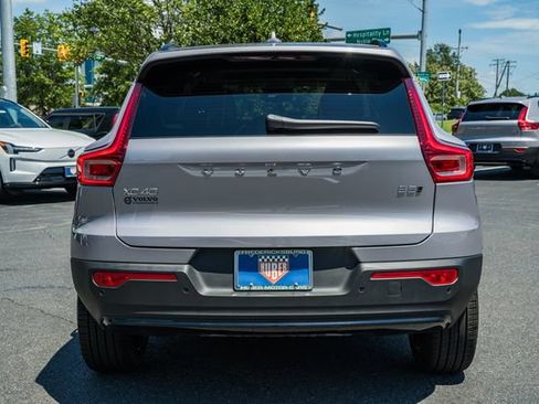 New 2026 Volvo XC40 B5 Plus w/ Climate Package AWD/4WD image 6