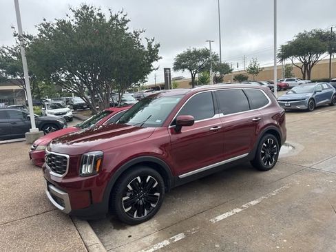 Used 2023 Kia Telluride SX FWD image 2
