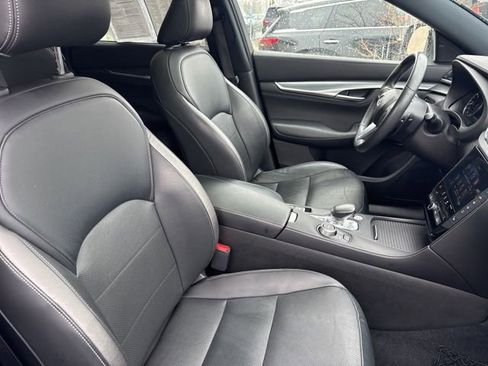 Certified 2023 INFINITI QX55 Luxe w/ Cargo Package image 15