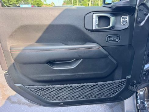 Used 2021 Jeep Gladiator Mojave AWD/4WD image 23