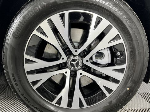 New 2025 Mercedes-Benz GLB 250 image 15