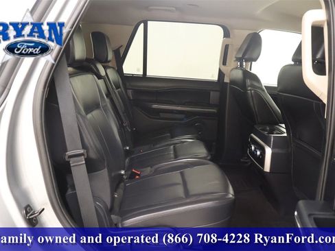 Used 2024 Ford Expedition XLT image 16