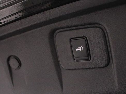 Used 2024 Nissan Murano Platinum w/ Cargo Package image 8