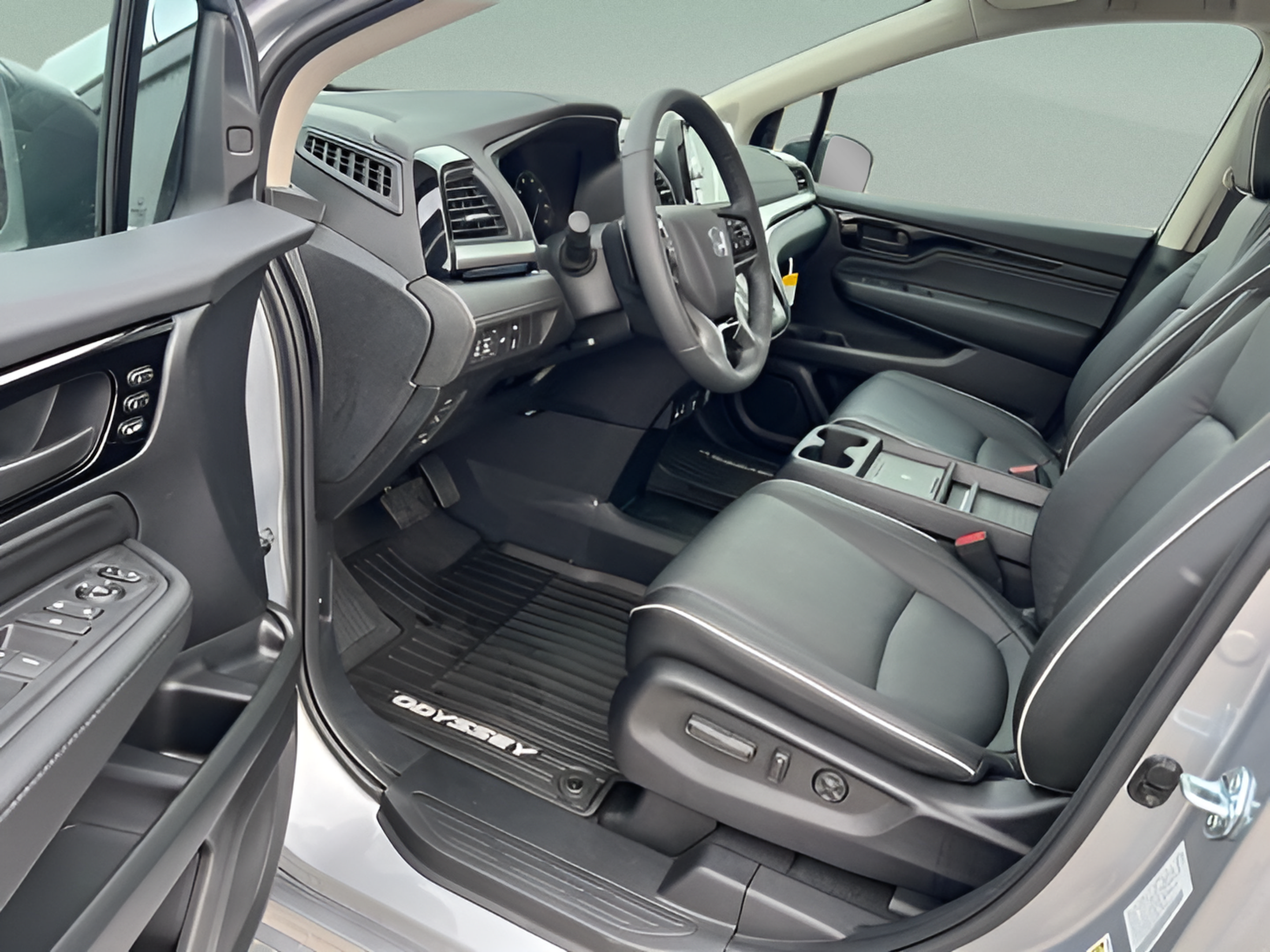 Used 2026 Honda Odyssey Touring image 13