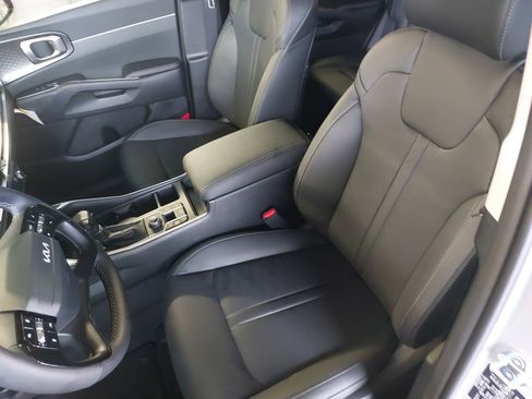 New 2026 Kia Sorento S w/ S Panoramic Sunroof Package image 16