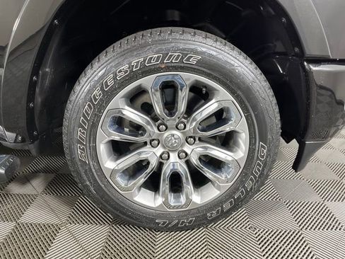 Used 2022 RAM 1500 Laramie w/ Sport Appearance Package image 9